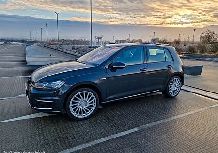VW Golf Volkswagen eGolf mit CCS, viel Ausstattung, sportlich