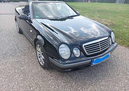 Mercedes-Benz CLK 230 KOMPRESSOR Cabrio Automatik