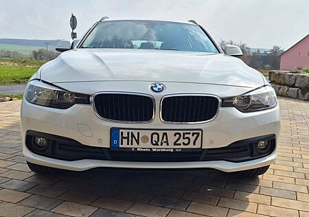 BMW 318d xDrive Touring -