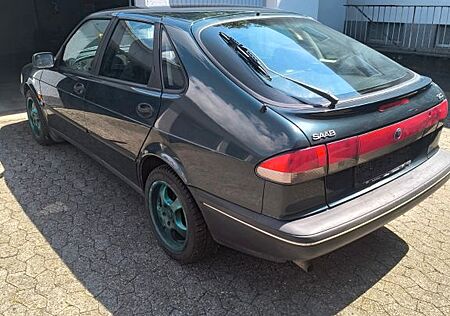 Saab 900 gebraucht kaufen Saab 900 2.0i S Fünftürer S