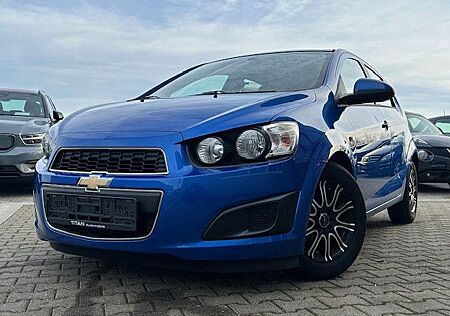 Chevrolet Aveo LT/Klima/ZV/Radio-CD/Alufelgen/TÜV 01-2027