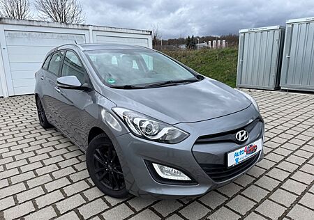 Hyundai i30 cw FIFA World Cup Edition Navi Kamera pdc