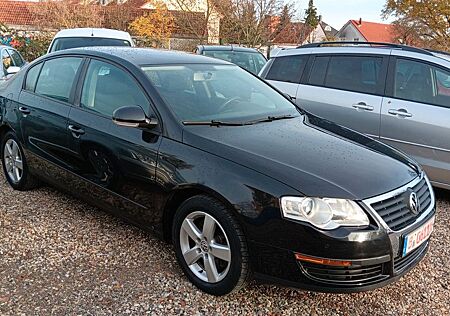 VW Passat Volkswagen 1.8 TSI Trendline Trendline