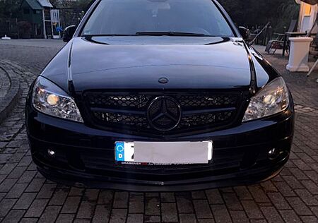 Mercedes-Benz C 180 CGI NEUER TÜV