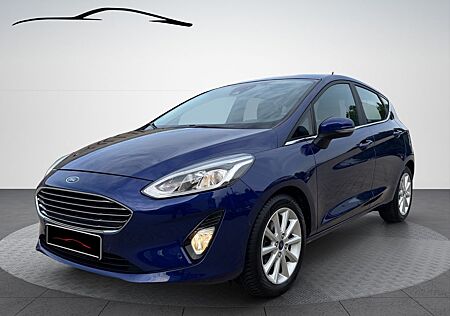 Ford Fiesta Titanium / Navi / Led / Pdc