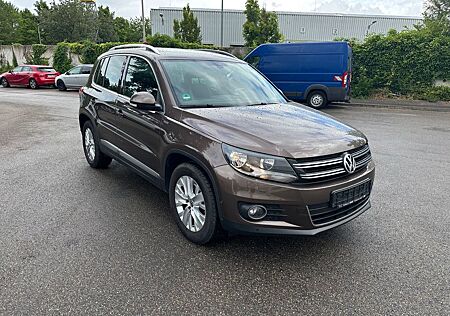 VW Tiguan Volkswagen 2.0 TDI BlueMotion Technology LIFE