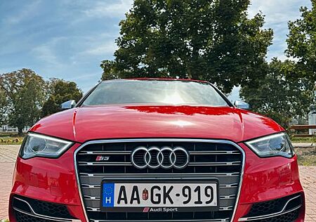 Audi S3 2.0 TFSI S tronic quattro -