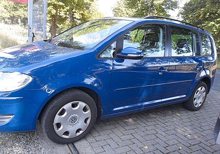 VW Touran Volkswagen Trendline Tüv/Au Neu/TEMPOMAT*KLIMA