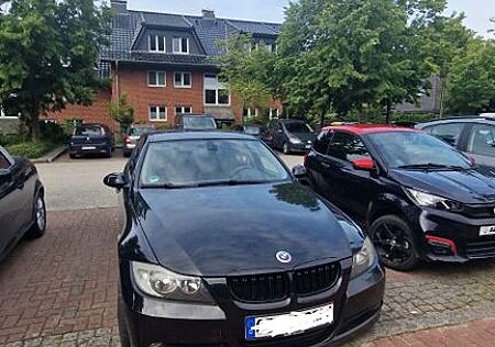 BMW 318i -