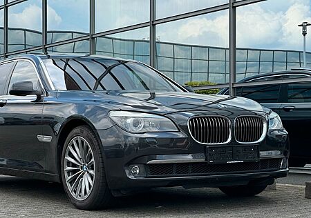 BMW 750Li Leder Kamera Navi El Sitze Traum