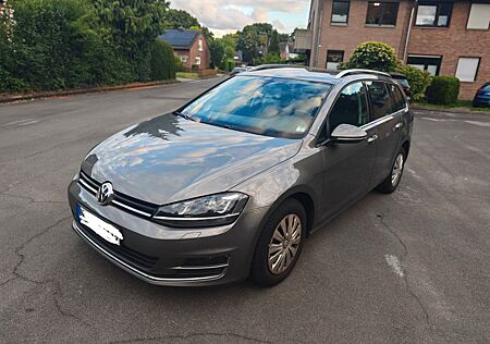 VW Golf Volkswagen 1.4 TSI 90kW BMT Comfortline Variant Co...