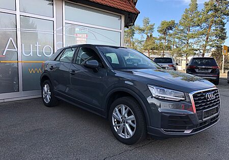 Audi Q2 1.4 TFSI S tronic design *LED*NAVI*NANOGRAU*