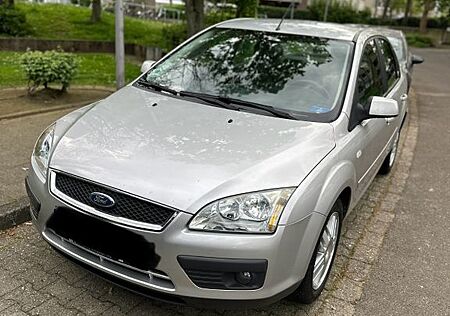 Ford Focus 1,6 Ghia Ghia