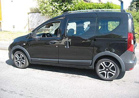 Dacia Dokker TCe 115 Stepway Celebration