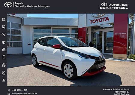 Toyota Aygo (X) -play 1,0l *Automatik*NAVI*Parksensoren*