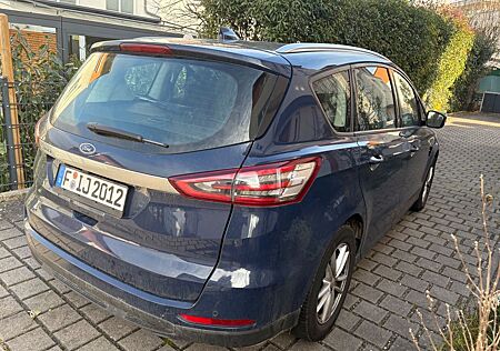 Ford S-Max 2.0 TDCI/8X Alufelgen/Navi/