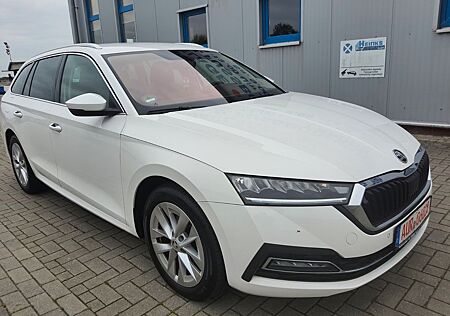 Skoda Octavia Combi First Edition