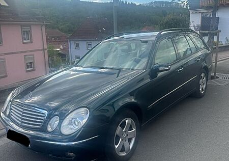 Mercedes-Benz E 320 T ELEGANCE