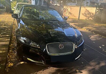 Jaguar XF 2.2 L Diesel -