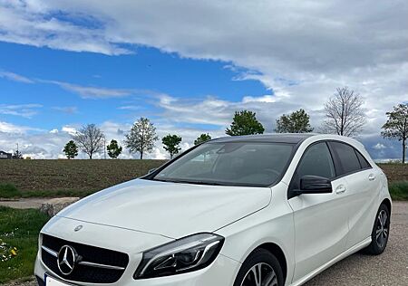 Mercedes-Benz A 180 - Night Paket