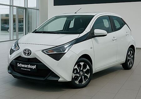 Toyota Aygo (X) -play club Automatik Kamera Navi 46tkm