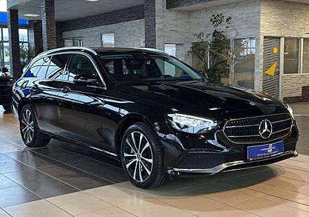 Mercedes-Benz E 300 de Avantgarde 4Matic Burmester AHK Nav LED
