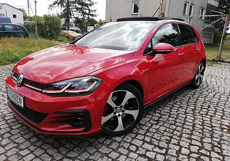 VW Golf Volkswagen VII Lim. GTI DigitalT.Panorama Led 61Tkm.