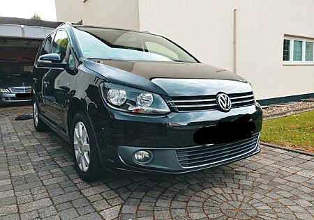 VW Touran Volkswagen Rentnerfahrzeug Allwetter 1.4 TSI DSG CUP