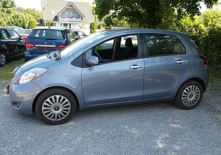 Toyota Yaris Life 2.Hand,Klima,Scheckheft gepfl.