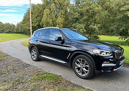 BMW X3 xDrive20d xLine AHK HUD Kamera TÜV u. Service