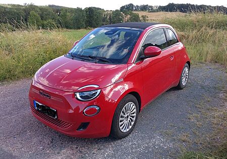 Fiat 500E (RED) Cabrio 42 kWh (RED)