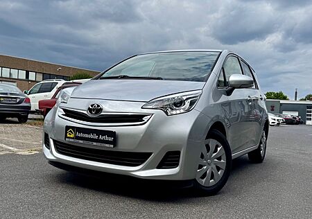 Toyota Verso-S Life*1.3*1.Hand*Xenon*Navi*Klima*R.Kam*