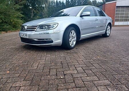 VW Phaeton Volkswagen 3.0 V6 TDI 4MOTION Tiptronic 5-Sitzer -
