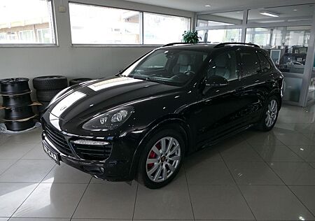 Porsche Cayenne 4.8 GTS - BOSE - Panoramadach - Navi