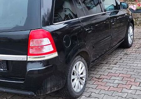 Opel Zafira 1.7 CDTI ecoFLEX Family Plus 92kW Fam...