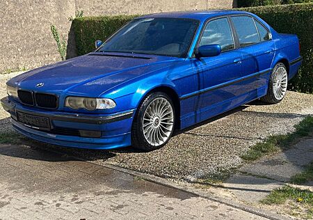 BMW 735i A -