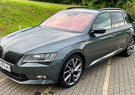 Skoda Superb 2.0 TDI DSG Combi SportLine