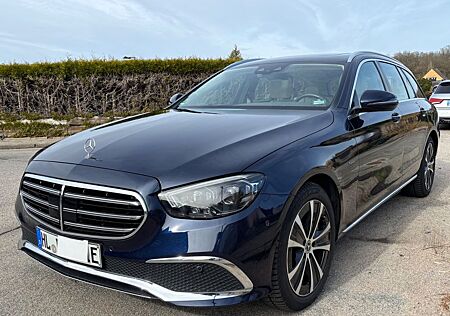 Mercedes-Benz E 300 de T Autom. - Exclusive, SD, AHK