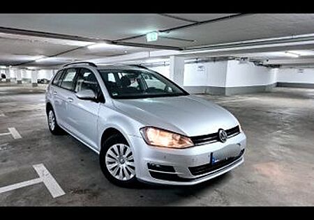 VW Golf Volkswagen 1.2 TSI 63kW BMT Trendline Variant Tren...