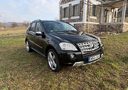 Mercedes-Benz ML 500 4MATIC -