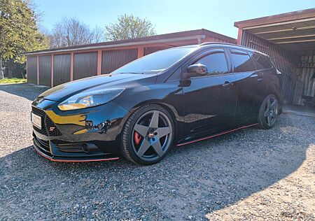 Ford Focus 2,0 EB ST Leder-Exklusiv-Paket Turnier ST