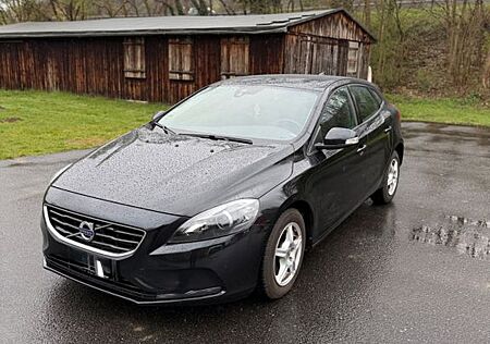 Volvo V40 D2 YOU! YOU!