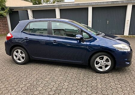 Toyota Auris 1,6-l-Valvematic Executive Executive