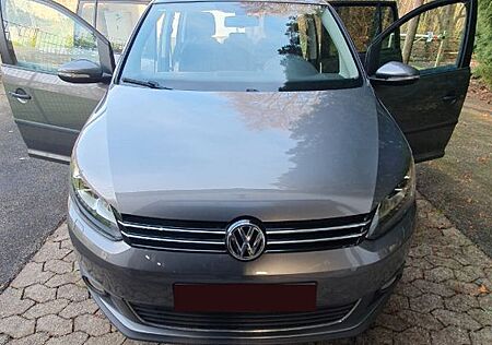 VW Touran Volkswagen CrossTouran 2.0 TDI 130kW DSG