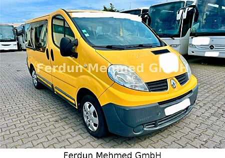 Renault Trafic Combi L1H1 2,7t verglast