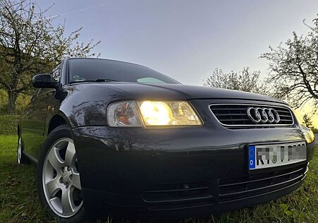 Audi A3 **8L*1.8T*AGU*BJ2000*original*metallic*