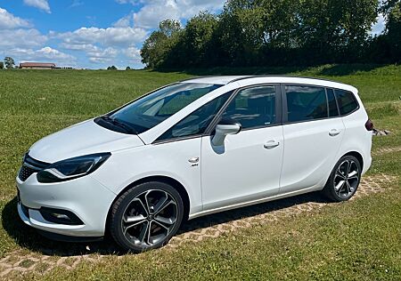 Opel Zafira Tourer 1.6 ECOTEC DI Turbo 147kW