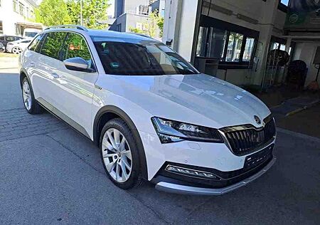 Skoda Superb 2.0 TDI Scout 4x4 Navi AHK Virtual Kamera