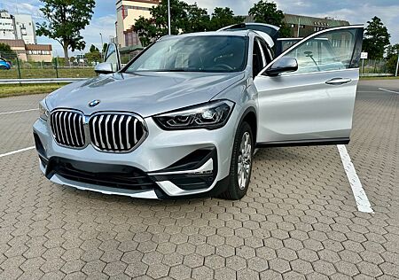 BMW X1 xDrive25e xLine Business Paket Panoramadach