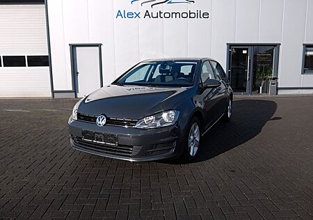 VW Golf Volkswagen VII Lim. Comfortline BMT Navi 2xPDC SHZ AHK